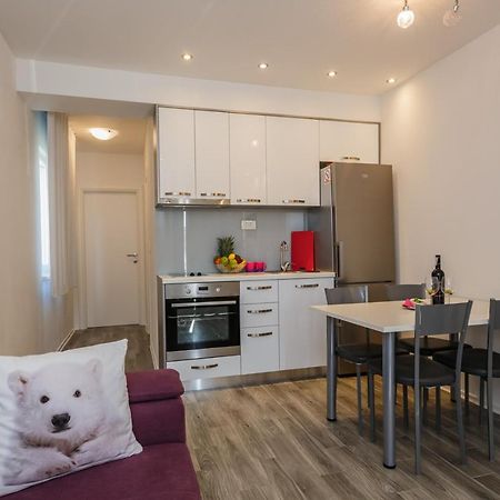 Lovely Apartments Kastela Ngoại thất bức ảnh