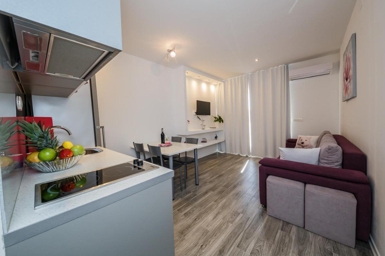 Lovely Apartments Kastela Ngoại thất bức ảnh