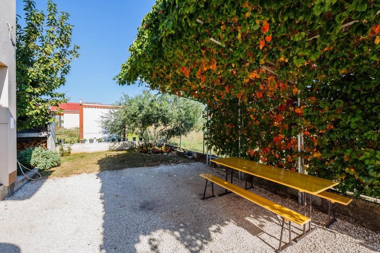 Lovely Apartments Kastela Ngoại thất bức ảnh